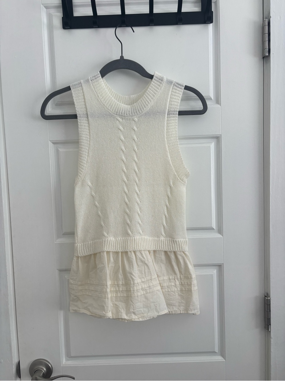 vestique Cream Cable Knit Sleeveless Peplum Tank